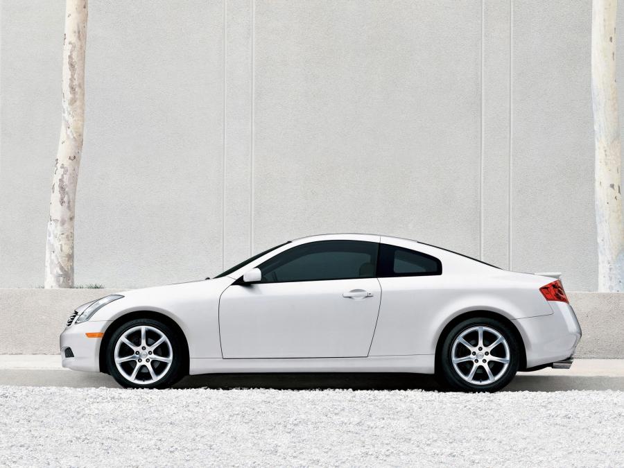  Infiniti G35 Coupe 2005 года  (фото 4 из 24)